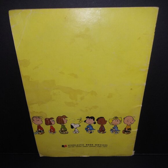 VTG A Charlie Brown Thanksgiving Paperback Book First Edition 1974-1975 - Picture 2 of 8